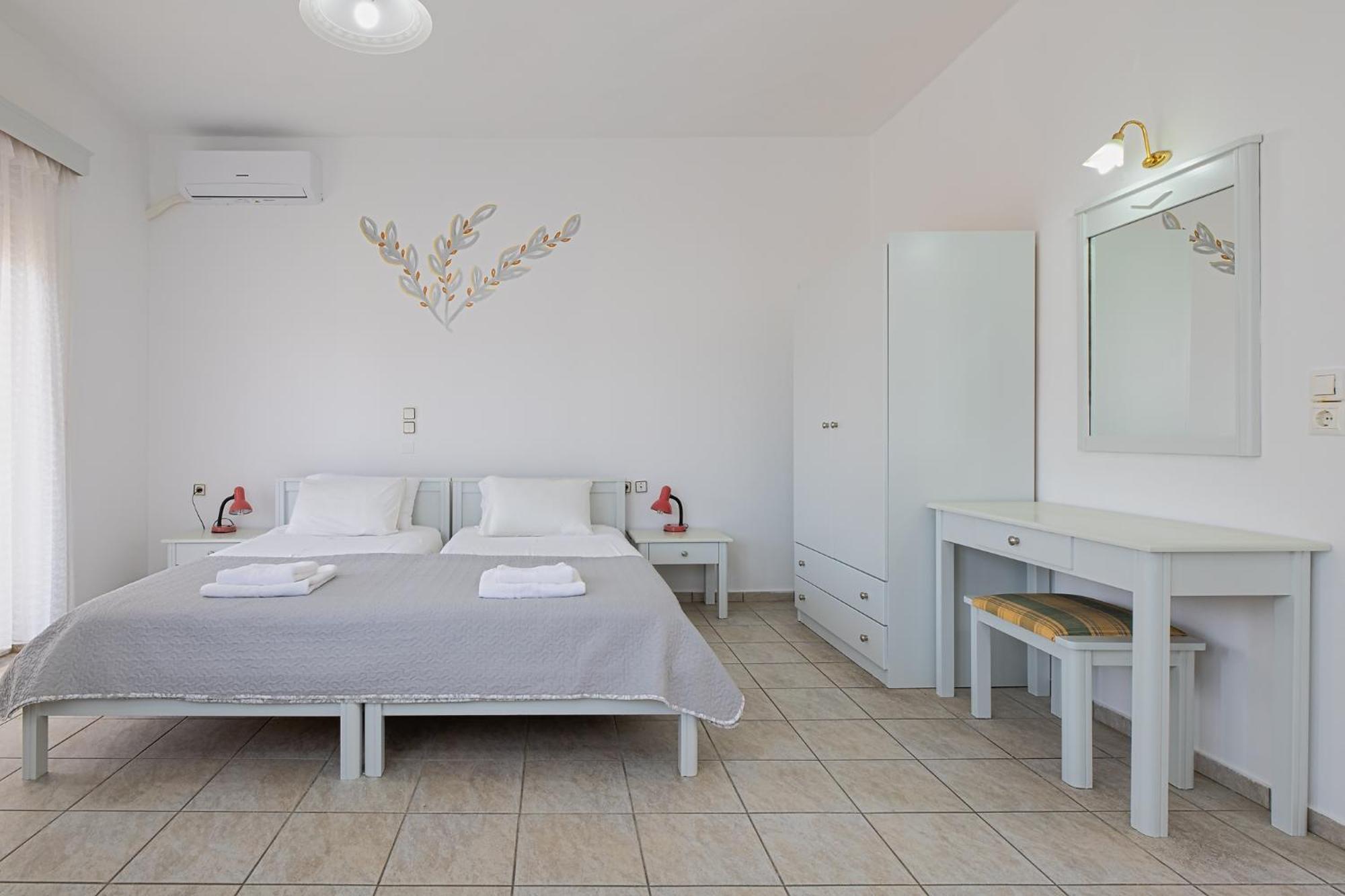 Marias Studios And Apartments Platanés Rom bilde